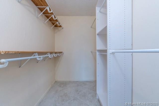 Recently Rented: $2,400 (3 beds, 2 baths, 1443 Square Feet)