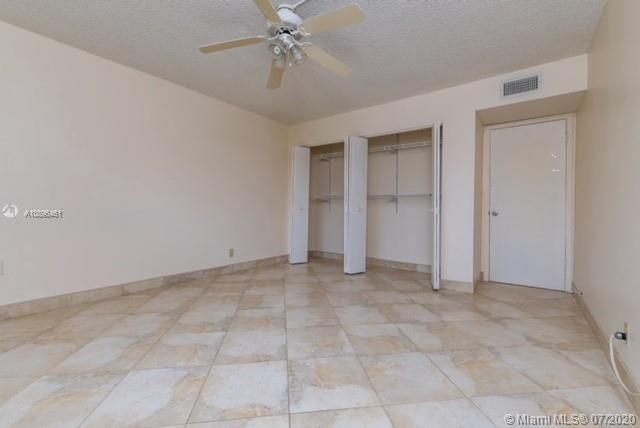 Recently Rented: $2,400 (3 beds, 2 baths, 1443 Square Feet)