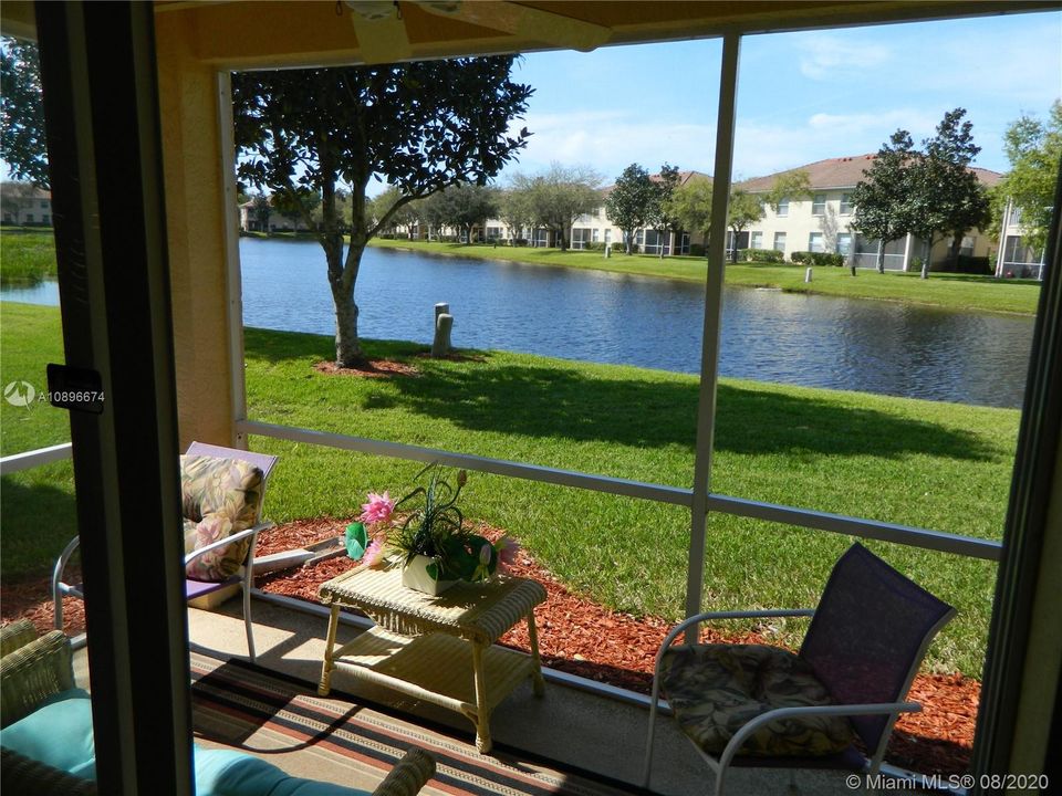 Vendido Recientemente: $229,000 (3 camas, 2 baños, 1383 Pies cuadrados)