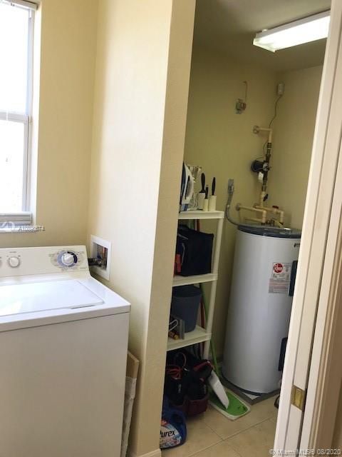 Vendido Recientemente: $229,000 (3 camas, 2 baños, 1383 Pies cuadrados)
