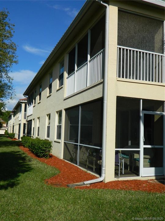 Vendido Recientemente: $229,000 (3 camas, 2 baños, 1383 Pies cuadrados)