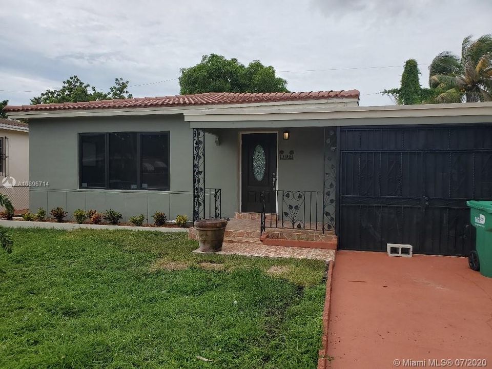 Recientemente alquilado: $1,950 (3 camas, 2 baños, 1218 Pies cuadrados)