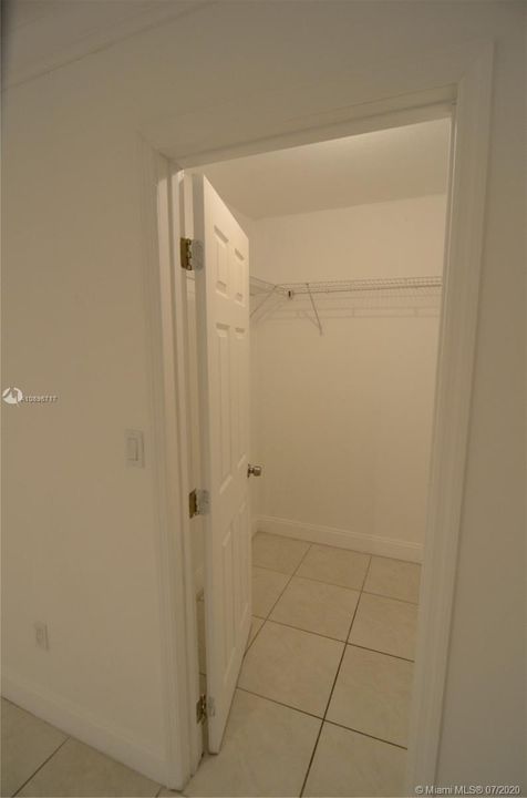 Recently Sold: $169,500 (2 beds, 2 baths, 1060 Square Feet)