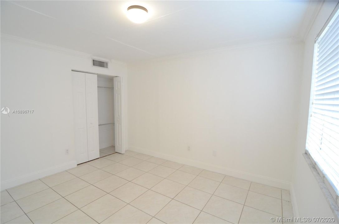 Recently Sold: $169,500 (2 beds, 2 baths, 1060 Square Feet)