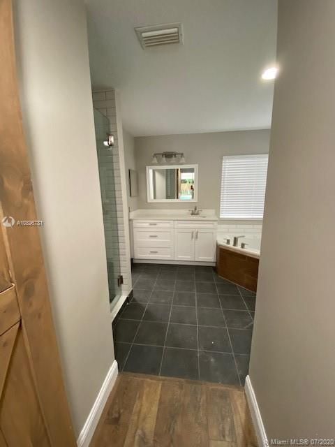 Recently Rented: $3,800 (4 beds, 2 baths, 2322 Square Feet)