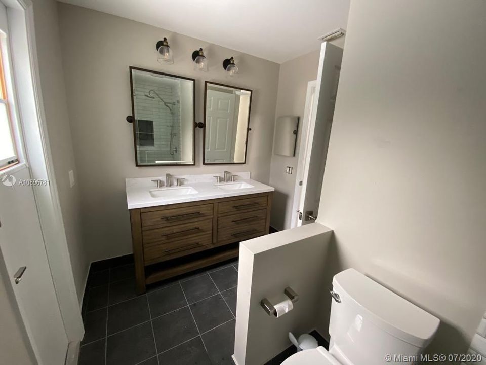 Recently Rented: $3,800 (4 beds, 2 baths, 2322 Square Feet)