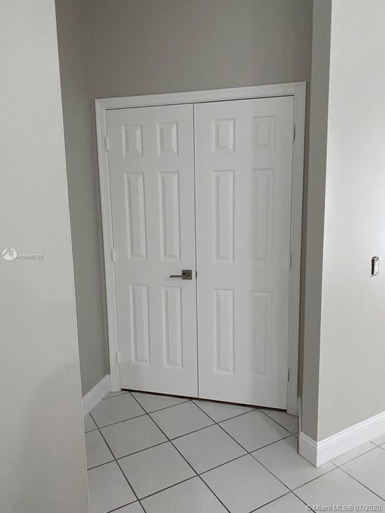 Recently Rented: $3,800 (4 beds, 2 baths, 2322 Square Feet)