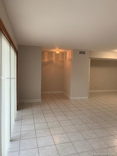 Recently Rented: $2,295 (3 beds, 2 baths, 1640 Square Feet)