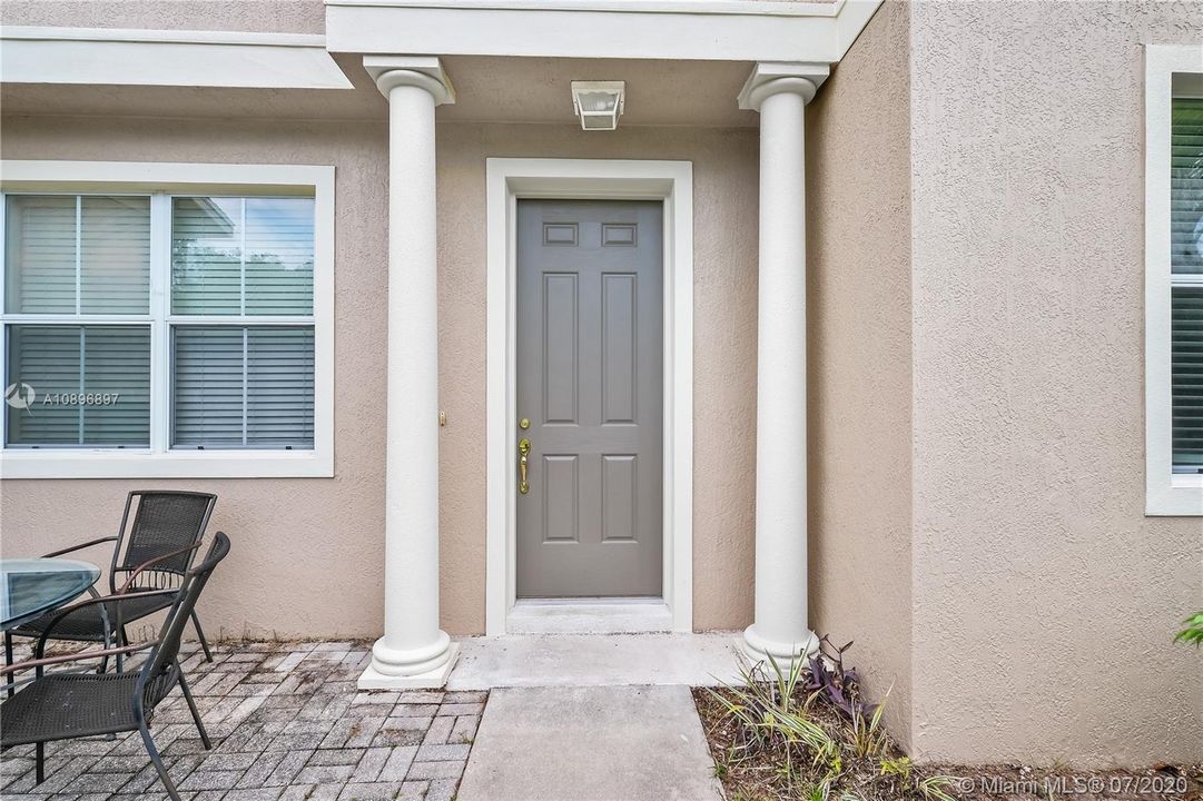 Recently Sold: $279,900 (5 beds, 3 baths, 3379 Square Feet)
