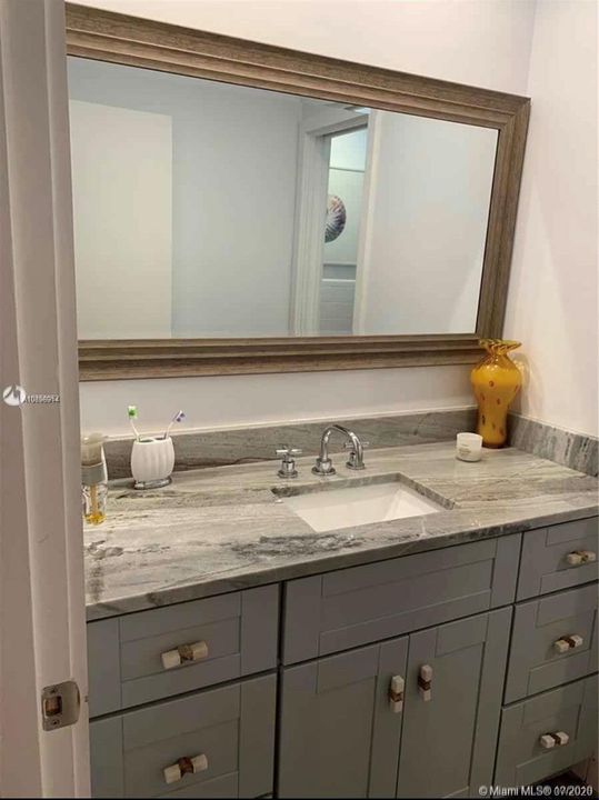 Recently Rented: $2,895 (3 beds, 2 baths, 1596 Square Feet)