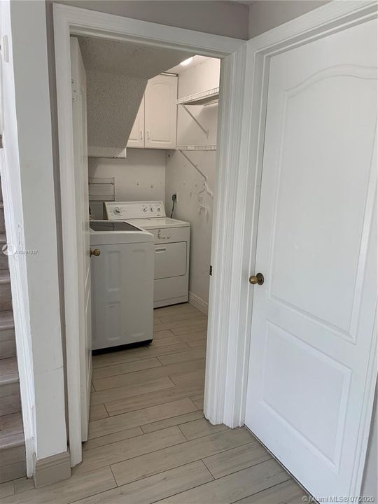 Recently Rented: $2,900 (4 beds, 2 baths, 1692 Square Feet)