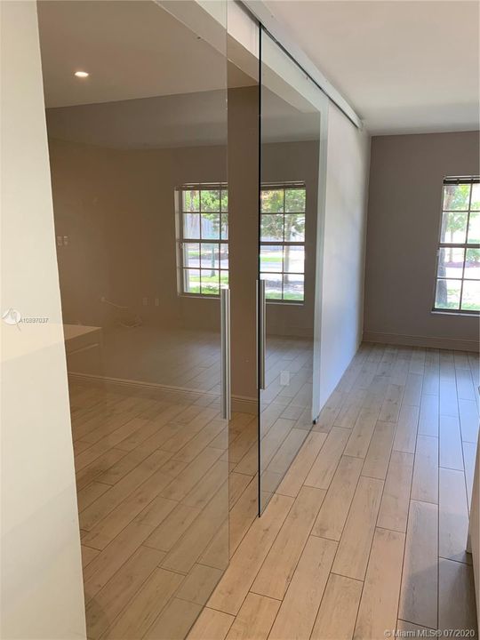 Recently Rented: $2,900 (4 beds, 2 baths, 1692 Square Feet)