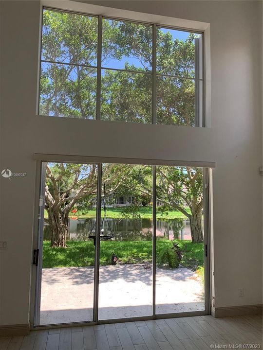 Recently Rented: $2,900 (4 beds, 2 baths, 1692 Square Feet)