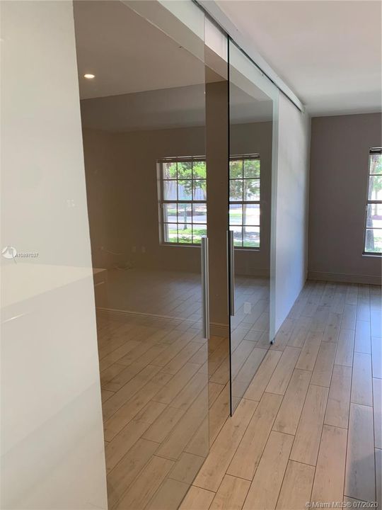 Recently Rented: $2,900 (4 beds, 2 baths, 1692 Square Feet)