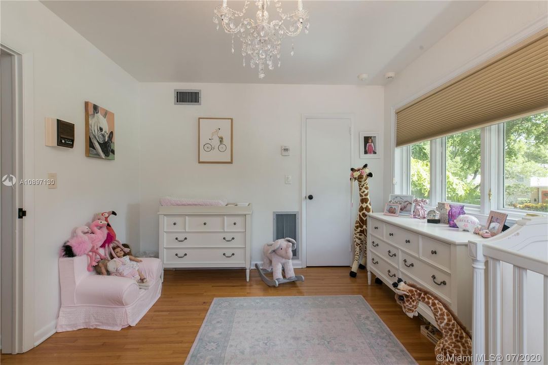 Недавно арендовано: $4,500 (3 спален, 2 ванн, 1759 Квадратных фут)