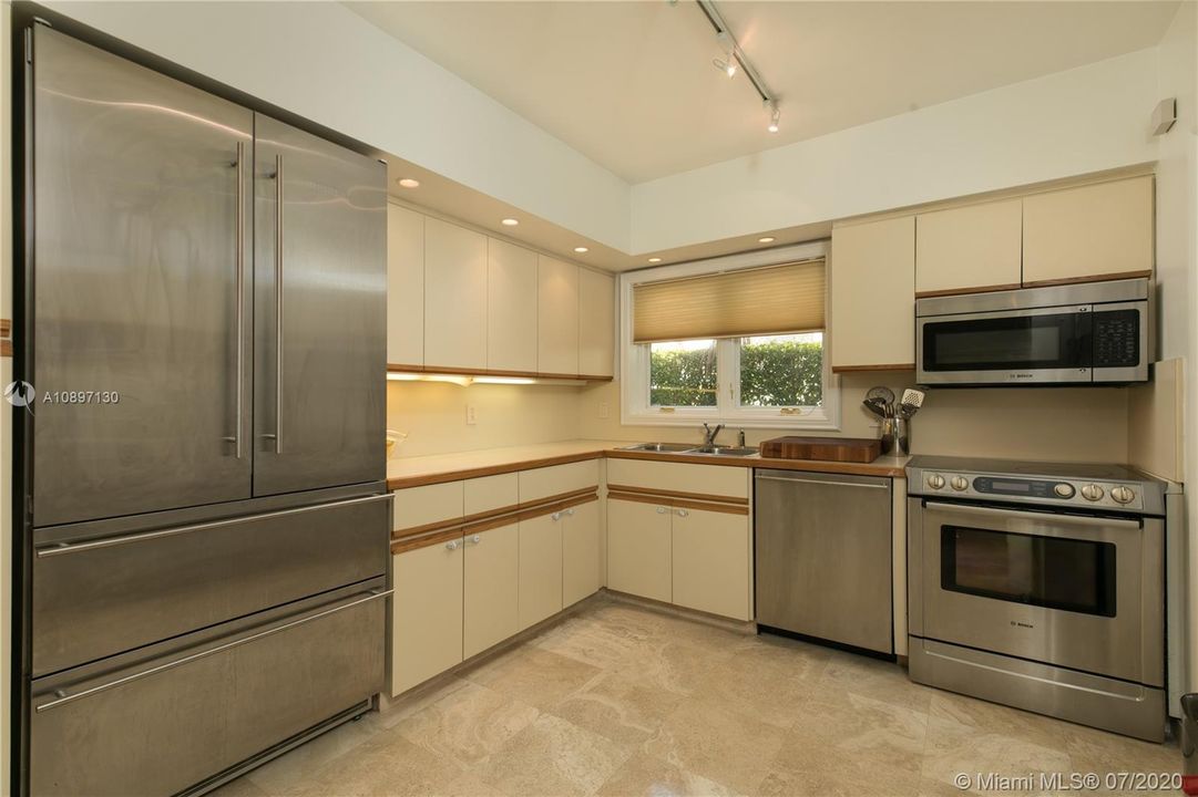 Недавно арендовано: $4,500 (3 спален, 2 ванн, 1759 Квадратных фут)