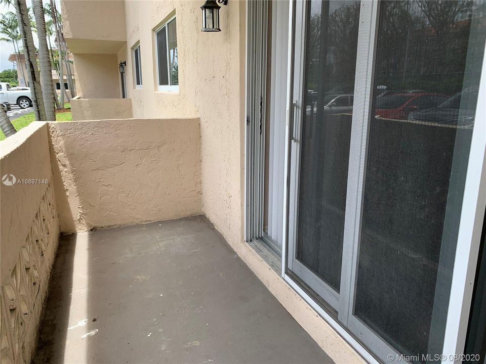 Recently Sold: $152,000 (1 beds, 1 baths, 575 Square Feet)