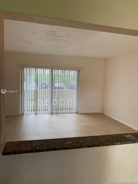 Recently Sold: $152,000 (1 beds, 1 baths, 575 Square Feet)