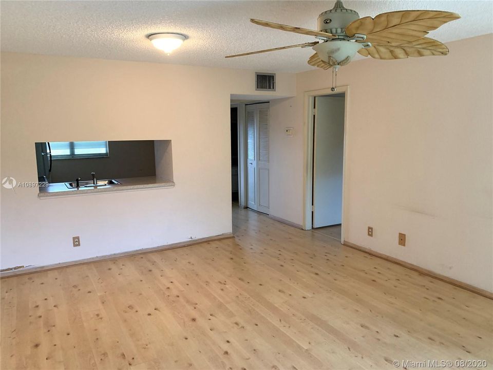 Recently Sold: $50,000 (1 beds, 1 baths, 730 Square Feet)