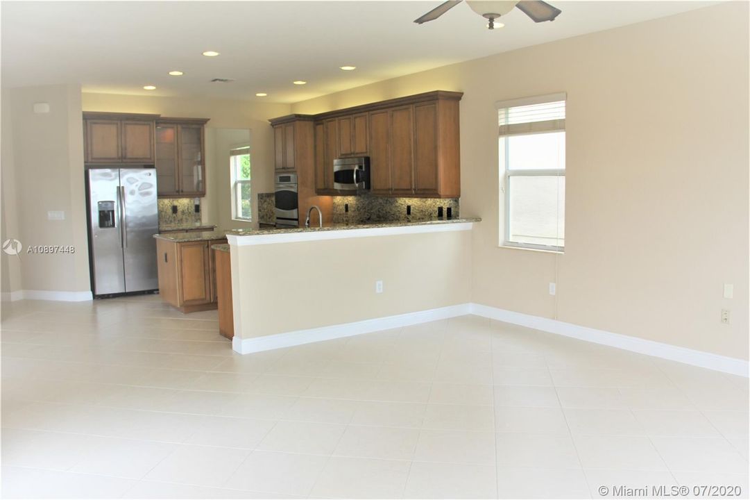 14 View from Family Room to Kitchen A