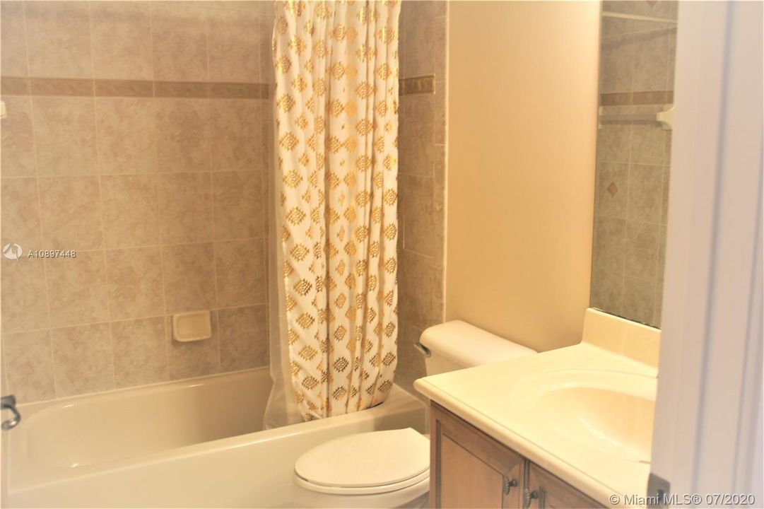54 Bathroom4 In suite bathroom4