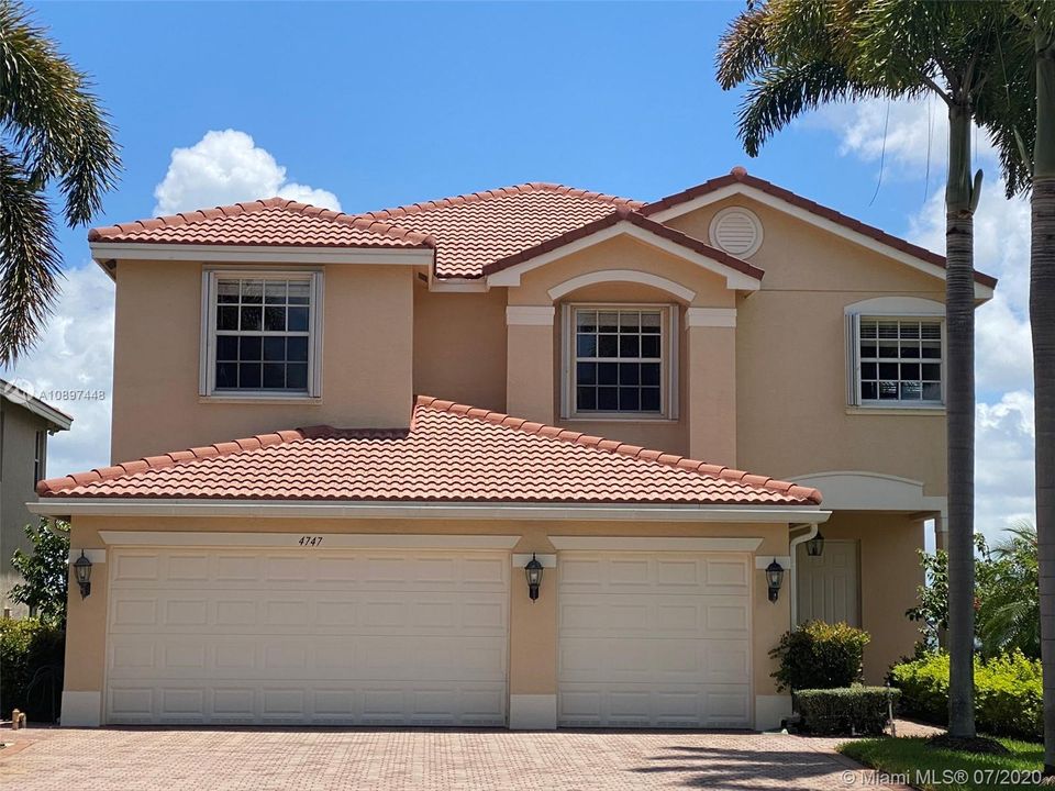 1 Front house view