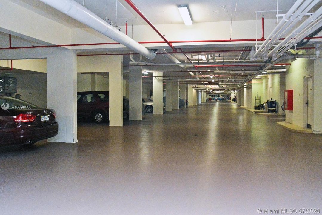 2 car garage parking