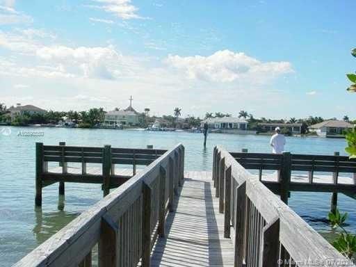 Day Dock/Fishing Pier