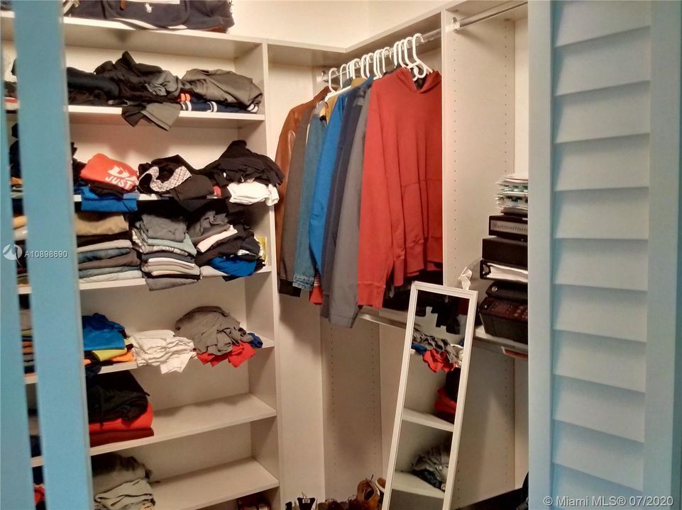 最近售出: $185,000 (2 贝兹, 1 浴室, 1000 平方英尺)