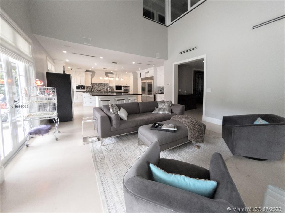 Recently Rented: $18,000 (5 beds, 5 baths, 4281 Square Feet)