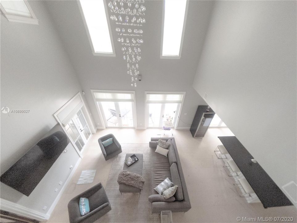 Recently Rented: $18,000 (5 beds, 5 baths, 4281 Square Feet)