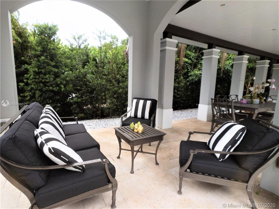 Recently Rented: $18,000 (5 beds, 5 baths, 4281 Square Feet)