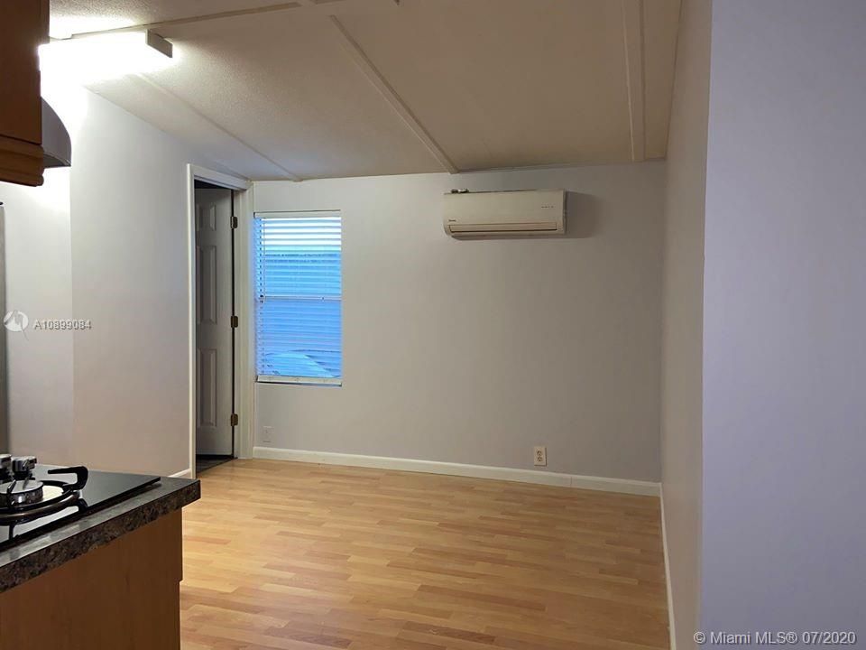 Vendido Recientemente: $81,900 (3 camas, 3 baños, 0 Pies cuadrados)