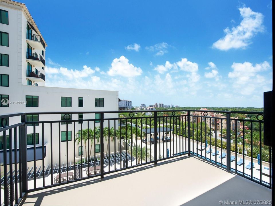 Vendido Recientemente: $481,525 (2 camas, 2 baños, 1111 Pies cuadrados)