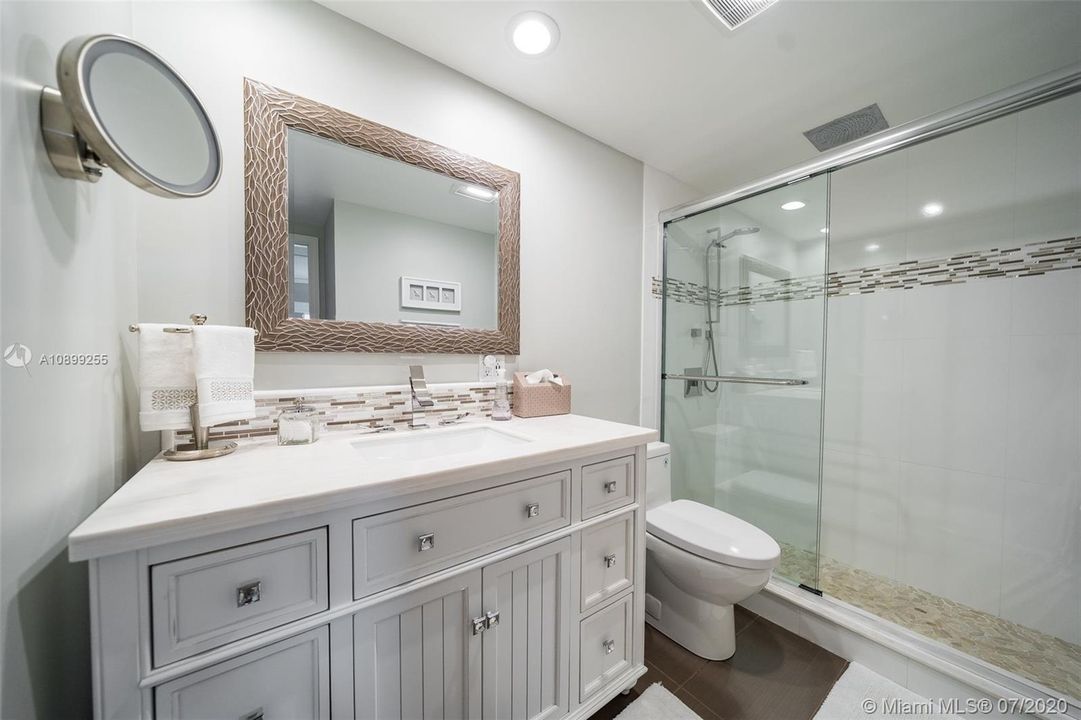 Recently Sold: $349,900 (2 beds, 2 baths, 750 Square Feet)