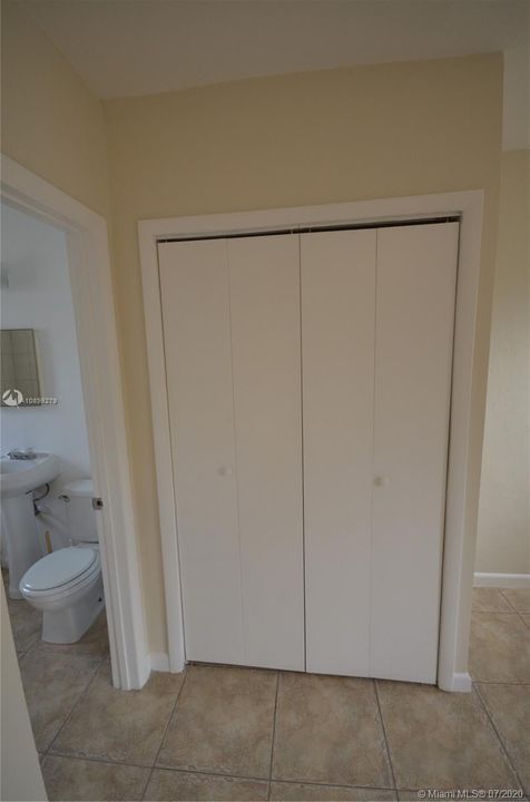 Recientemente alquilado: $870 (0 camas, 1 baños, 324 Pies cuadrados)