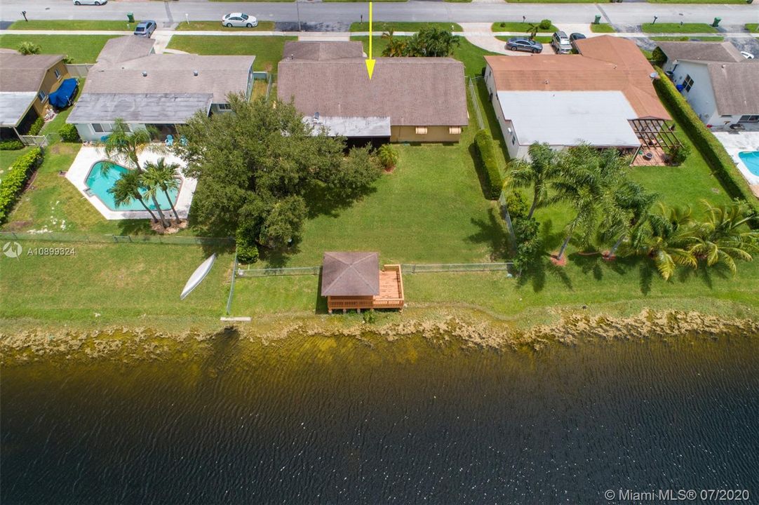 Vendido Recientemente: $474,900 (4 camas, 2 baños, 2138 Pies cuadrados)