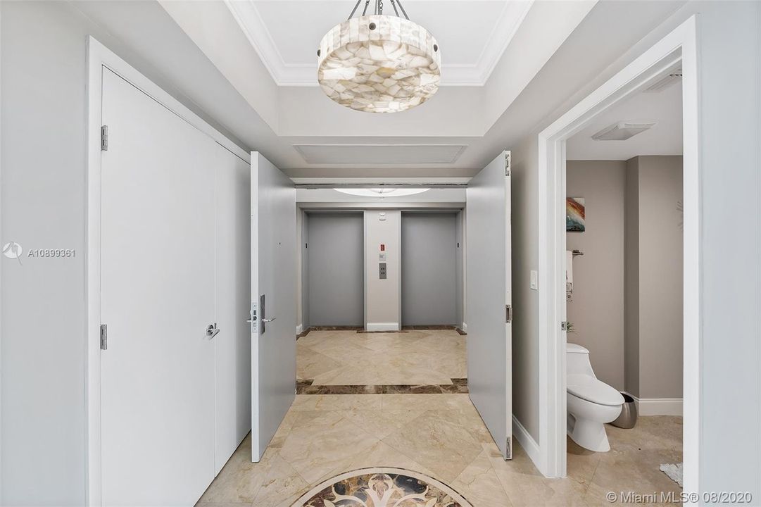 Private foyer entrance