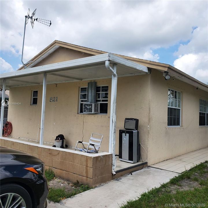 Recently Sold: $169,900 (3 beds, 2 baths, 1100 Square Feet)