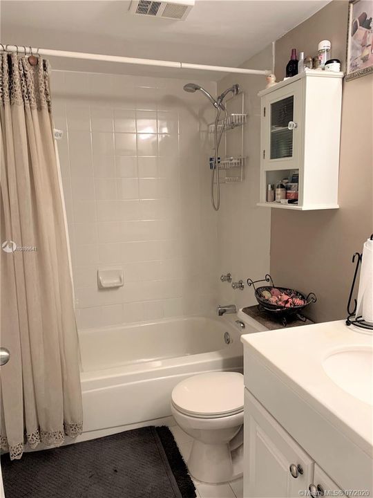 Recently Sold: $139,000 (1 beds, 1 baths, 813 Square Feet)