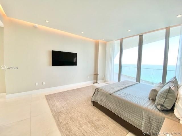 Recientemente alquilado: $15,000 (4 camas, 5 baños, 3024 Pies cuadrados)