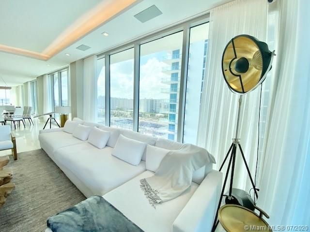 Recientemente alquilado: $15,000 (4 camas, 5 baños, 3024 Pies cuadrados)