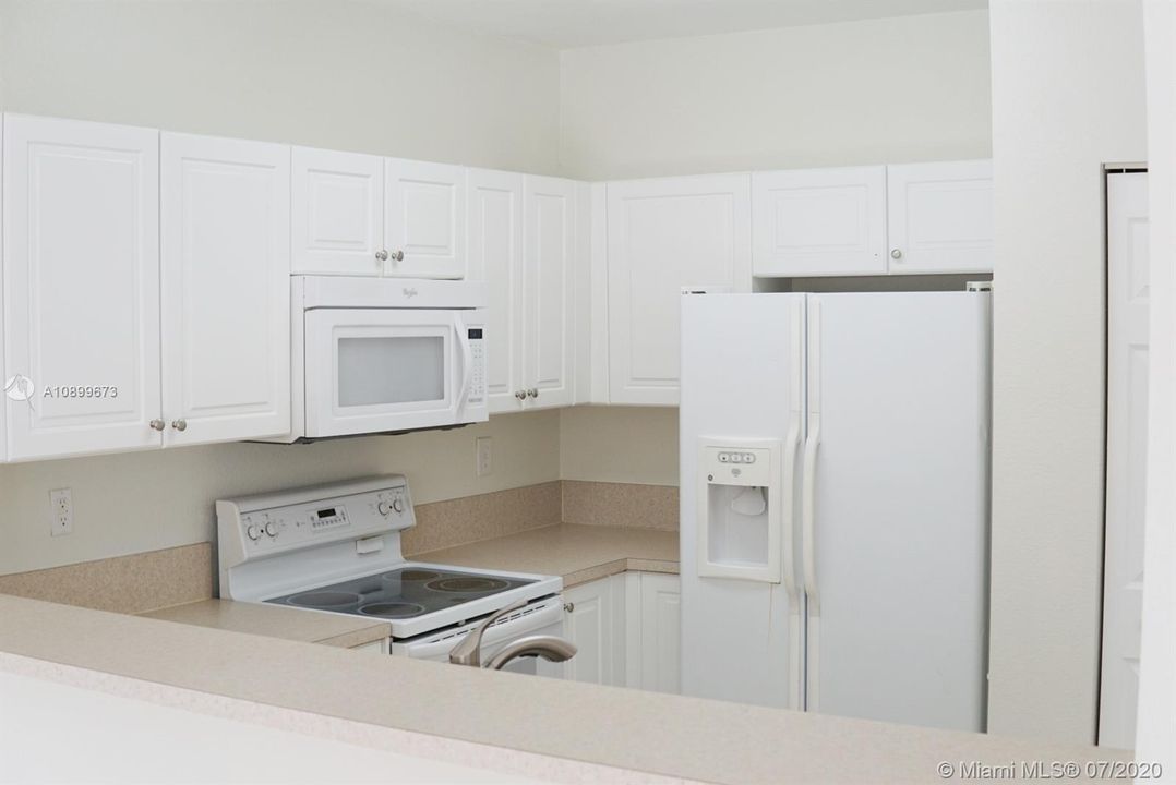 Недавно продано: $155,000 (3 спален, 2 ванн, 1062 Квадратных фут)