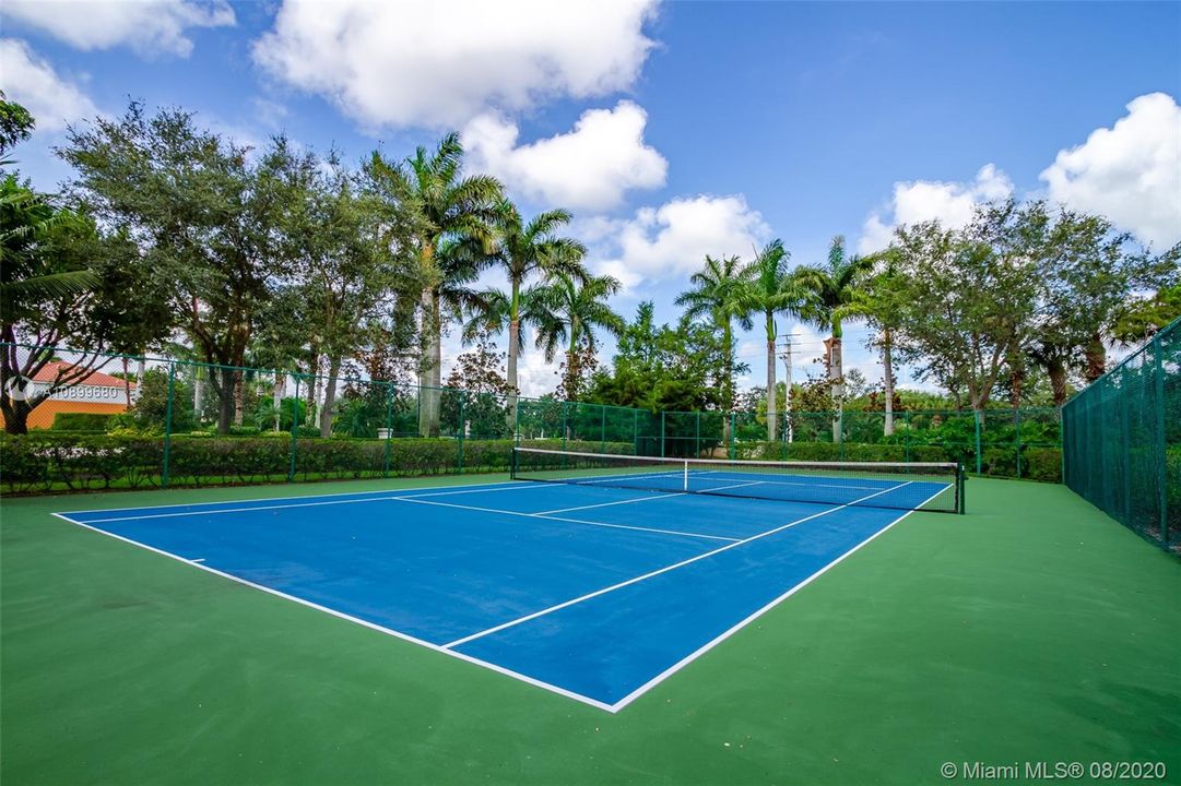 Recently Sold: $255,000 (3 beds, 3 baths, 1560 Square Feet)