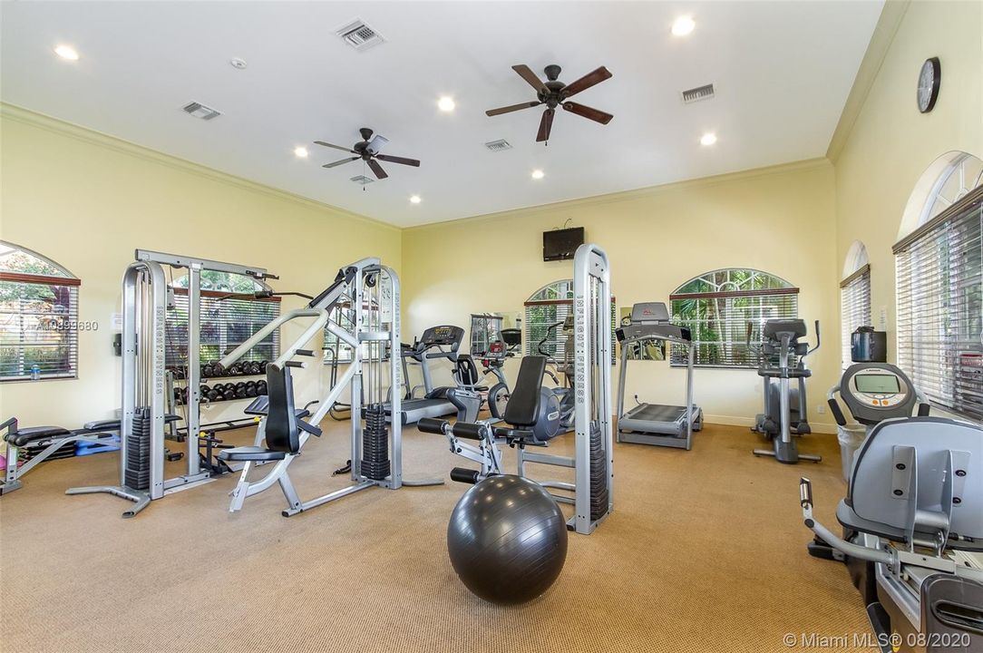 Recently Sold: $255,000 (3 beds, 3 baths, 1560 Square Feet)