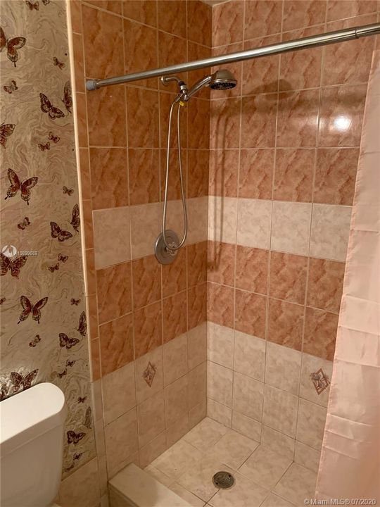 Recientemente alquilado: $1,600 (2 camas, 2 baños, 1080 Pies cuadrados)