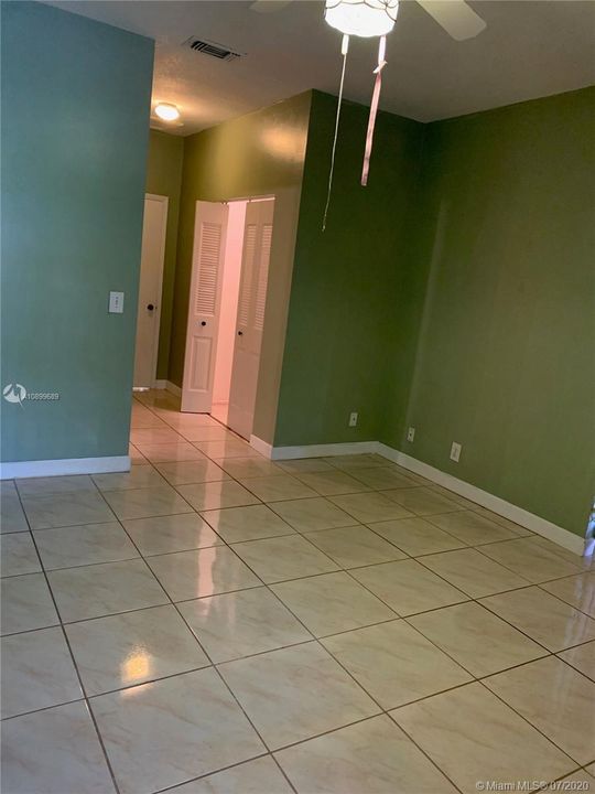 Recientemente alquilado: $1,600 (2 camas, 2 baños, 1080 Pies cuadrados)