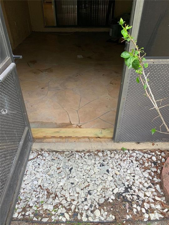 Recientemente alquilado: $1,600 (2 camas, 2 baños, 1080 Pies cuadrados)