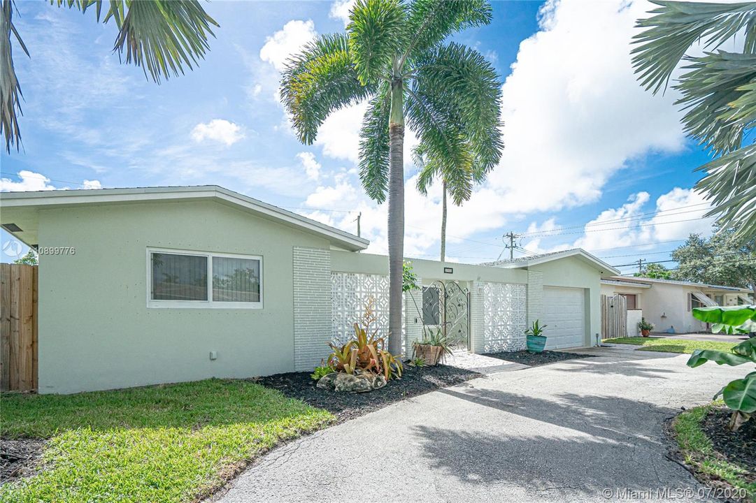 Vendido Recientemente: $415,000 (3 camas, 2 baños, 1443 Pies cuadrados)