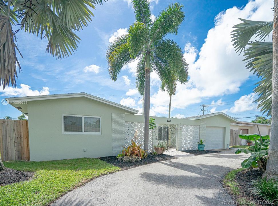 Vendido Recientemente: $415,000 (3 camas, 2 baños, 1443 Pies cuadrados)